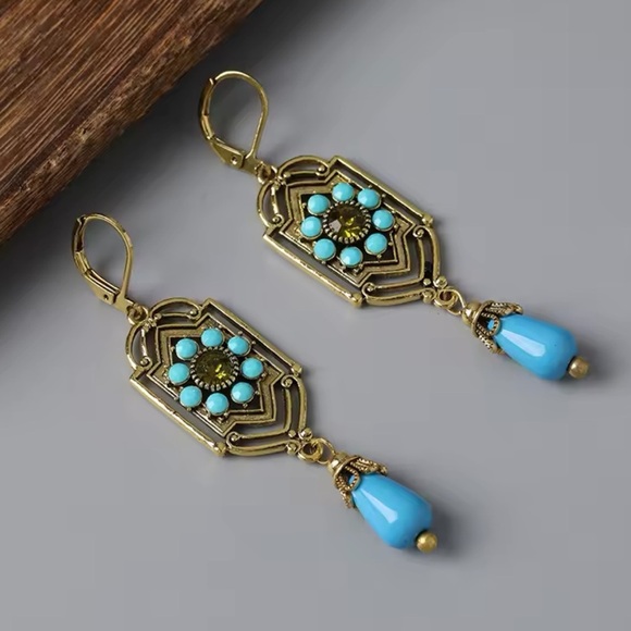 Marquis Ethnic Vintage Bronze Brushed Earrings - Picture 5 of 6